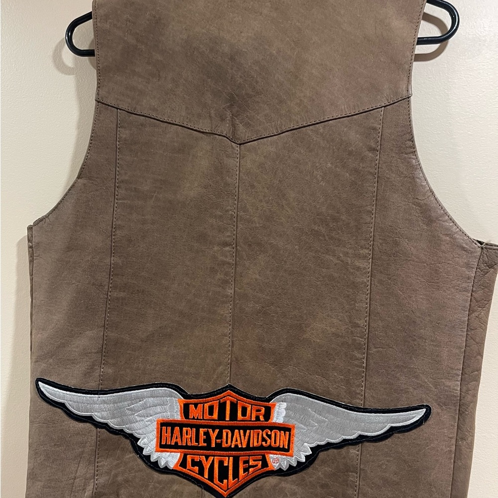 Harley-Davidson Men's Brown Leather Vest with Wing Logo